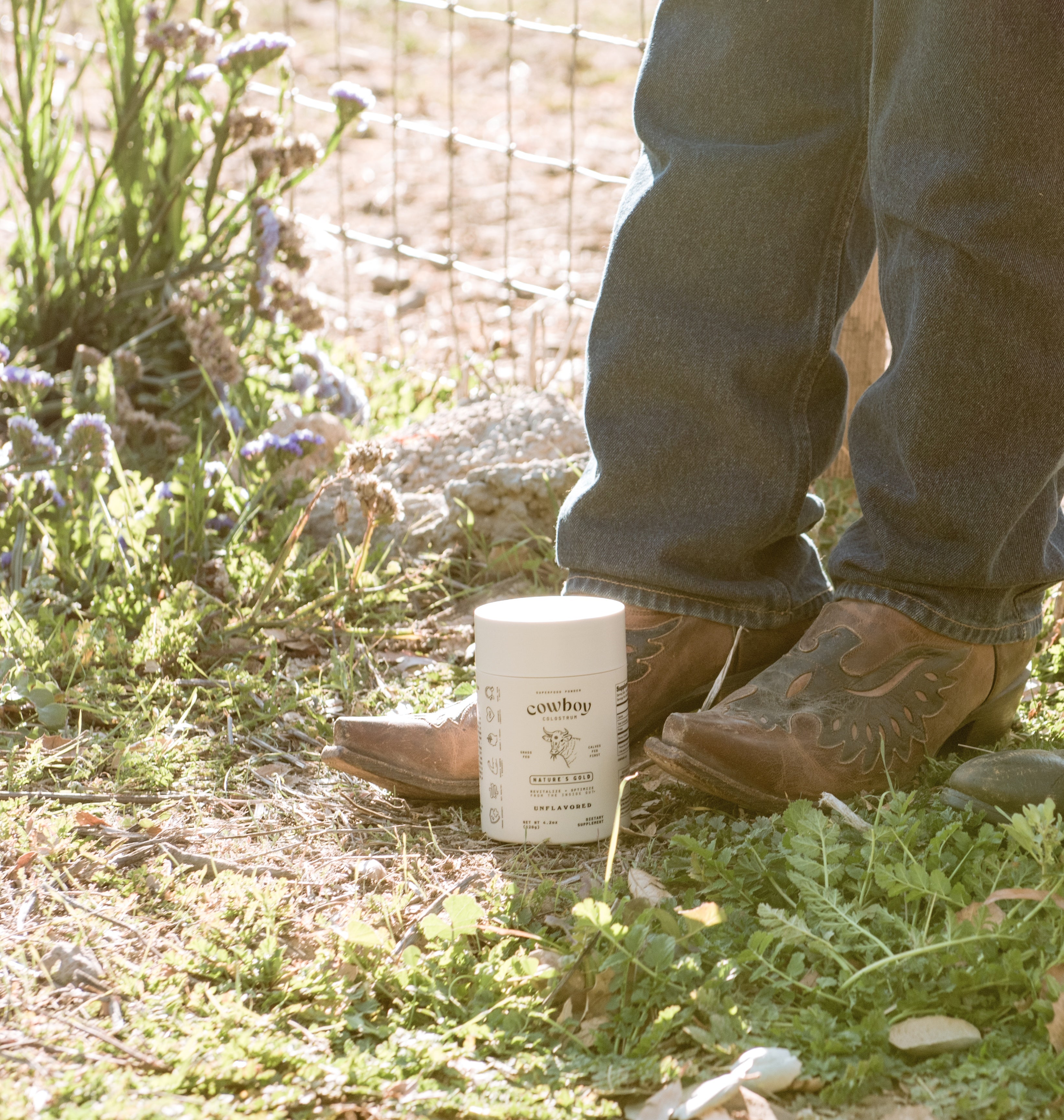 cowboycolostrum-unflavored-nature-gold-health-bovine-colostrum-lifestyle